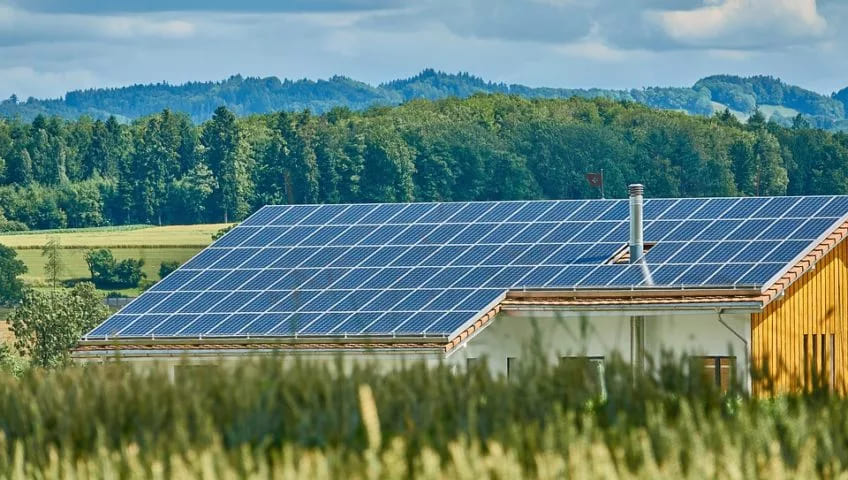 IMPIANTI FOTOVOLTAICI: IL 2017 SARÀ UN ANNO RECORD